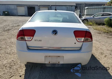 2010 Mercury Milan from USA, damaged, VIN 3MEHM0HAXAR637305